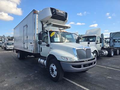 International MV607 26 ft Refrigerated Truck - 280HP, 6 Speed Automatic, Liftgate
