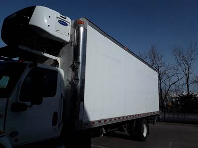 International MV607 26 ft Refrigerated Truck - 240HP, 6 Speed Automatic, Liftgate