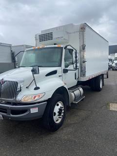 International MV607 18 ft Refrigerated Truck - 325HP, 6 Speed Automatic