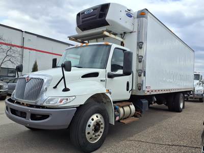 International MV607 26 ft Refrigerated Truck - 240HP, 6 Speed Automatic, Liftgate