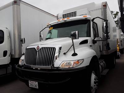 International MV607 18 ft Refrigerated Truck - 260HP, 6 Speed Automatic