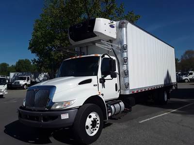 International MV607 26 ft Refrigerated Truck - 240HP, 6 Speed Automatic, Liftgate