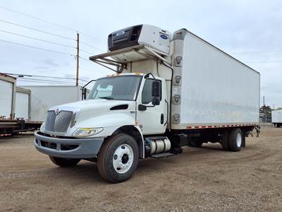 International MV607 26 ft Refrigerated Truck - 240HP, 6 Speed Automatic, Liftgate