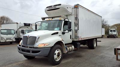 International MV607 22 ft Refrigerated Truck - 240HP, 6 Speed Automatic
