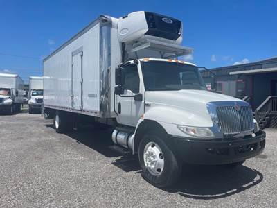 International MV607 26 ft Refrigerated Truck - 240HP, 6 Speed Automatic, Liftgate