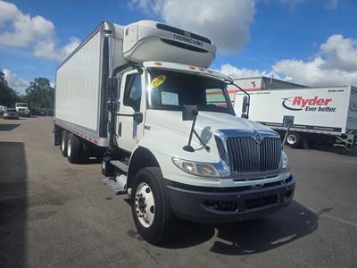 International MV607 24 ft Refrigerated Truck - 330HP, 6 Speed Automatic, Liftgate