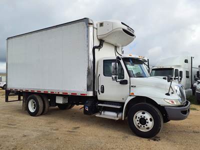 International MV607 18 ft Refrigerated Truck - 260HP, 6 Speed Automatic