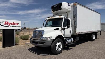 International MV607 24 ft Refrigerated Truck - 240HP, 6 Speed Automatic, Liftgate