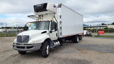 International MV607 26 ft Refrigerated Truck - 240HP, 6 Speed Automatic, Liftgate