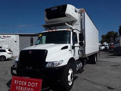 International MV607 26 ft Refrigerated Truck - 240HP, 6 Speed Automatic, Liftgate