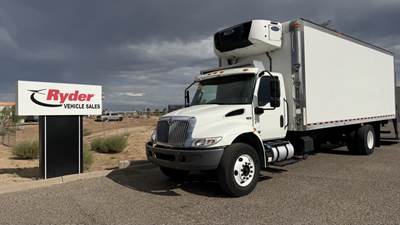 International MV607 24 ft Refrigerated Truck - 240HP, 6 Speed Automatic, Liftgate