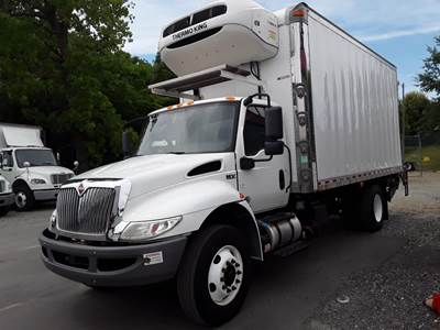 International MV607 18 ft Refrigerated Truck - 240HP, 6 Speed Automatic, Liftgate