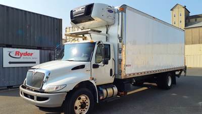 International MV607 26 ft Refrigerated Truck - 280HP, 6 Speed Automatic, Liftgate