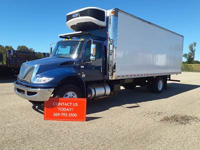 International MV607 26 ft Refrigerated Truck - 250HP, 6 Speed Automatic