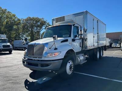 International MV607 20 ft Refrigerated Truck - 350HP, 6 Speed Automatic