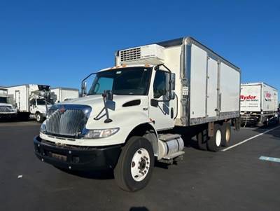 International MV607 20 ft Refrigerated Truck - 350HP, 6 Speed Automatic