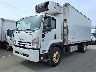 Isuzu FTR 22 ft Refrigerated Truck - 215HP, 6 Speed Automatic, Liftgate