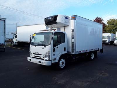 Isuzu NPR 16 ft Refrigerated Truck - 215HP, 6 Speed Automatic, Liftgate