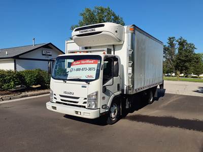 Isuzu NPR 16 ft Refrigerated Truck - 6 Speed Automatic, Liftgate