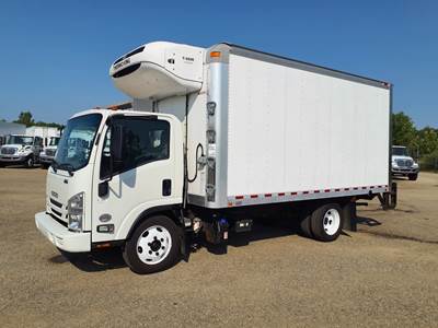 Isuzu NPR 16 ft Refrigerated Truck - 215HP, 6 Speed Automatic, Liftgate