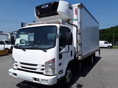 Isuzu NPR 18 ft Refrigerated Truck - 215HP, 6 Speed Automatic, Liftgate
