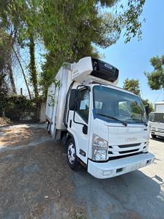 Isuzu NPR 16 ft Refrigerated Truck - 215HP, 6 Speed Automatic