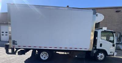 Isuzu NPR 16 ft Refrigerated Truck - 215HP, 6 Speed Automatic, Liftgate