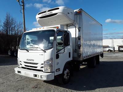 Isuzu NPR 16 ft Refrigerated Truck - 215HP, 6 Speed Automatic, Liftgate