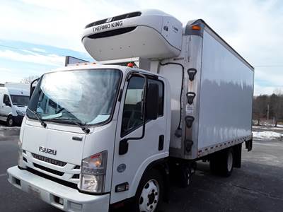 Isuzu NPR 16 ft Refrigerated Truck - 215HP, 6 Speed Automatic, Liftgate