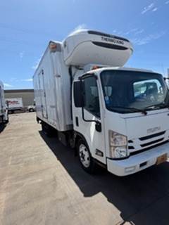 Isuzu NPR 16 ft Refrigerated Truck - 215HP, 6 Speed Automatic, Liftgate