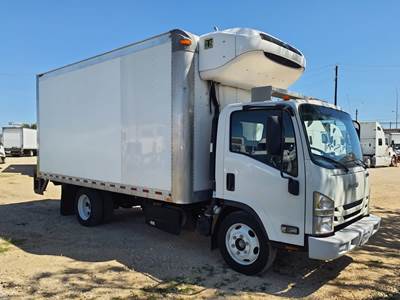 Isuzu NPR 16 ft Refrigerated Truck - 215HP, 6 Speed Automatic, Liftgate