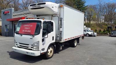 Isuzu NPR 16 ft Refrigerated Truck - 215HP, 6 Speed Automatic, Liftgate