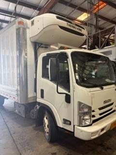 Isuzu NQR 18 ft Refrigerated Truck - 215HP, 6 Speed Automatic, Liftgate
