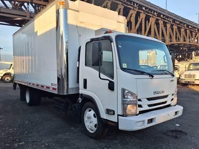 Isuzu NRR 18 ft Refrigerated Truck - 215HP, 6 Speed Automatic, Liftgate