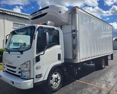 Isuzu NRR 18 ft Refrigerated Truck - 215HP, 6 Speed Automatic