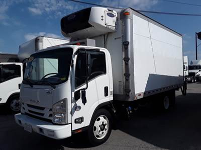 Isuzu NRR 16 ft Refrigerated Truck - 215HP, 6 Speed Automatic, Liftgate