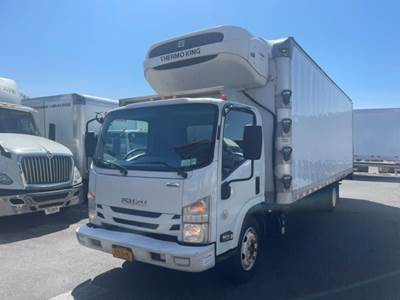 Isuzu NRR 24 ft Refrigerated Truck - 215HP, 6 Speed Automatic, Liftgate