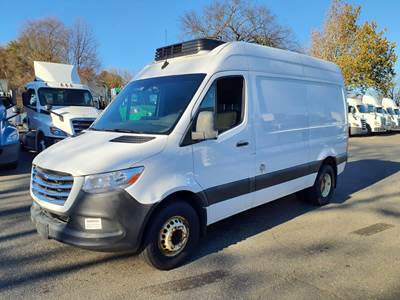 Mercedes-Benz Sprinter 3500 Refrigerated Truck - 188HP, 5 Speed Automatic