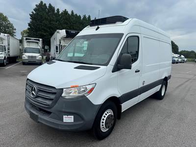 Mercedes-Benz Sprinter 3500 Refrigerated Truck - 208HP, 7 Speed Automatic