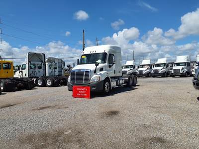 Freightliner Cascadia 113 Sleeper Semi Truck - 38" Mid Roof Sleeper, 450HP, 10 Speed Manual