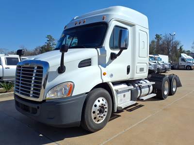 Freightliner Cascadia 113 Sleeper Semi Truck - 60" Mid Roof Sleeper, 450HP, 10 Speed Manual