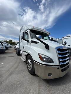 Freightliner Cascadia 116 Sleeper Semi Truck - 72" Condo Sleeper, 450HP, 12 Speed Automatic