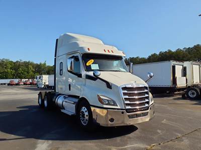 Freightliner Cascadia 116 Sleeper Semi Truck - 43" Mid Roof Sleeper, 450HP, 12 Speed Automatic