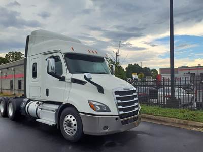 Freightliner Cascadia 116 Sleeper Semi Truck - 45" Mid Roof Sleeper, 450HP, 12 Speed Automatic