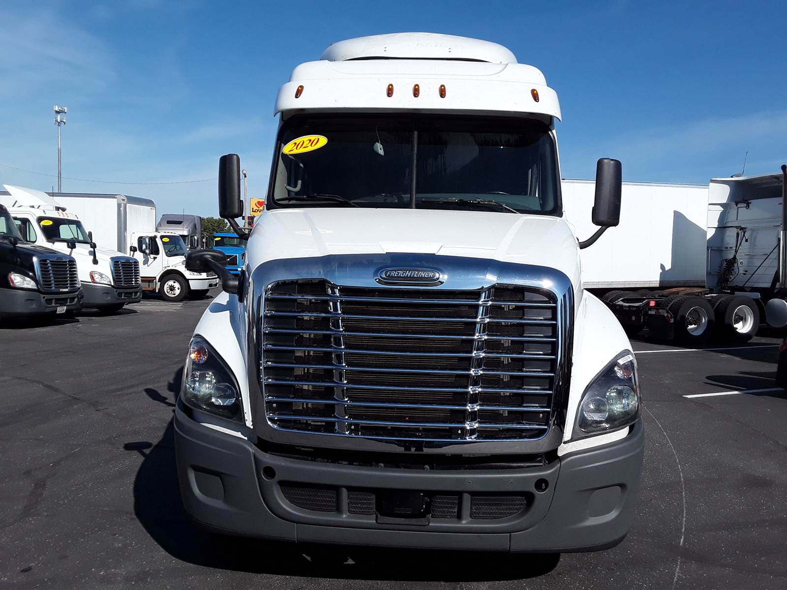2020 Freightliner Cascadia 125 Single Axle Sleeper Semi Truck 60" Mid