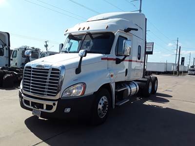 Freightliner Cascadia 125 Sleeper Semi Truck - 60" Mid Roof Sleeper, 450HP, 12 Speed Automatic