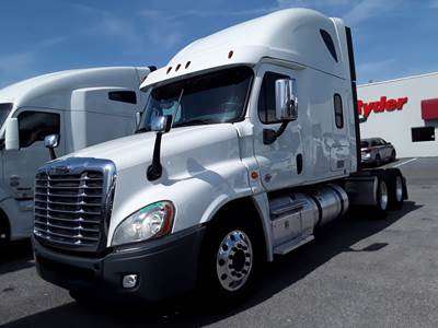 Freightliner Cascadia 125 Sleeper Semi Truck - 72" Condo Sleeper, 10 Speed Manual