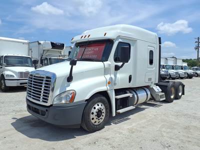 Freightliner Cascadia 125 Sleeper Semi Truck - 58" Mid Roof Sleeper, 455HP, 13 Speed Manual
