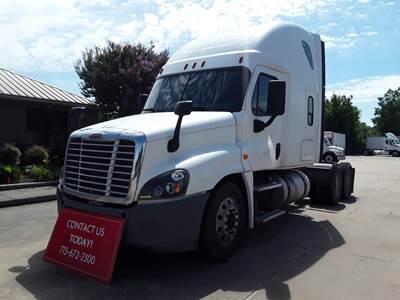 Freightliner Cascadia 125 Sleeper Semi Truck - 72" Condo Sleeper, 450HP, 10 Speed Automatic