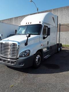 Freightliner Cascadia 125 Sleeper Semi Truck - 72" Condo Sleeper, 400HP, 12 Speed Automatic